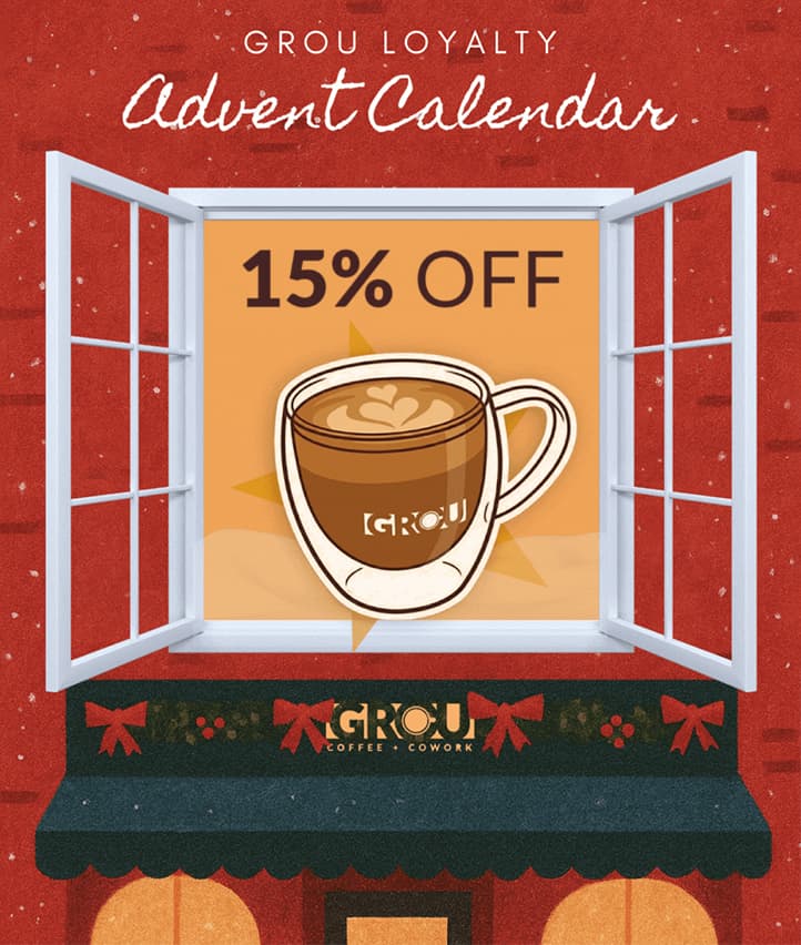 Ilustración del Calendario de Adviento de GROU Loyalty: una ventana abierta muestra 15% de descuento y una taza GROU con latte art