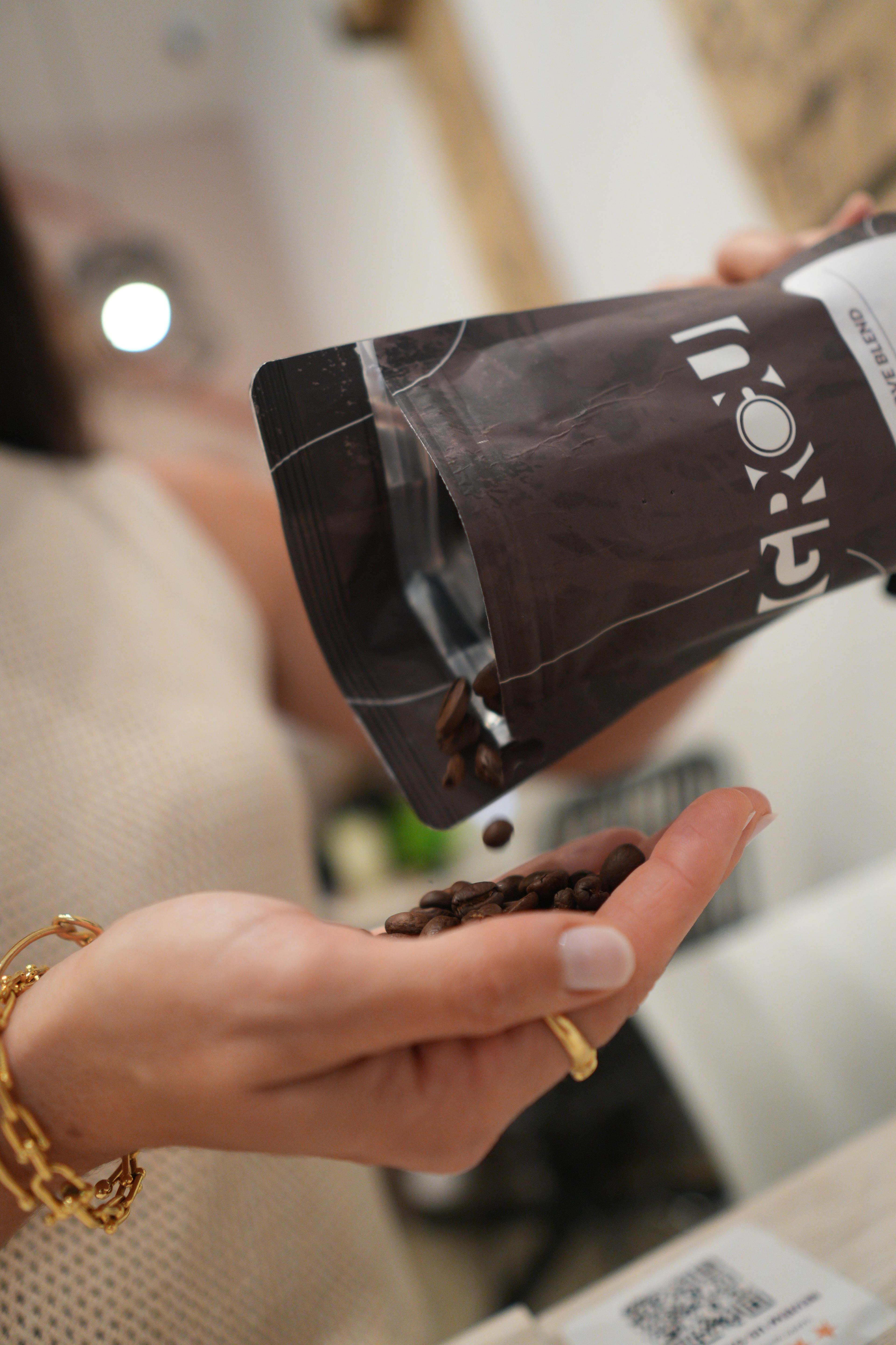 Washed vs Natural Coffee: How Processing Changes Flavor